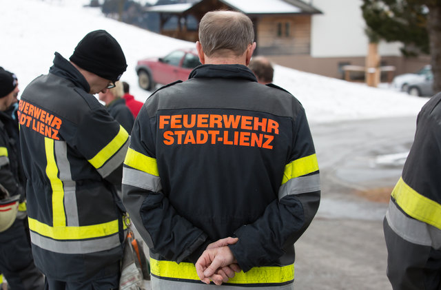 Die Einsatzkräfte konnten den 48-Jährigen bergen, wenig später erlag er jedoch seinen schweren Verletzungen.