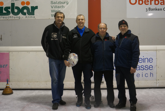 Die Glücksritter Walter Wiesmayer, Hermann Wimhofer, Alois Brunner und Gottfried Degelesegger (v.l.) wollen jubeln.