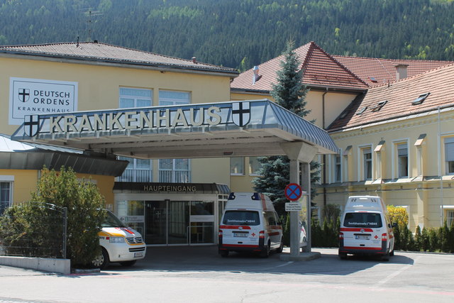 Die schwer verletzte Frau wurde ins Krankenhaus Friesach gebracht