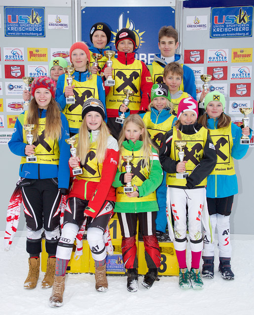 Die Träger der Gelben Trikots der Gesamtführenden nach dem Slalom-Bewerb auf dem Kreischberg.