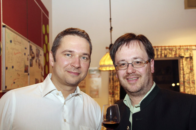 ÖVP-Vizebürgermeister Markus Hofko (li.) freut sich gemeinsam mit Fraktionsobmann Manfred Mayr (re.) auf die kommenden Herausforderungen in Pucking.