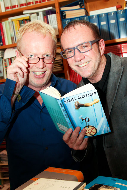 Auch Schriftsteller Daniel Glattauer (rechts) war bereits bei Tomas Friedmann bei einer Lesung im Literaturhaus