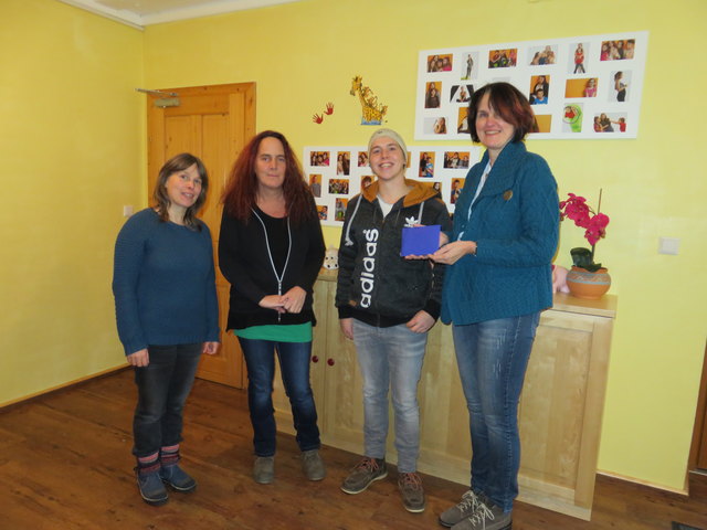 Spendenübergabe: Beate Schädl, Dagmar Gratz, Gabriel Bergel, Ulrike Gamsjäger