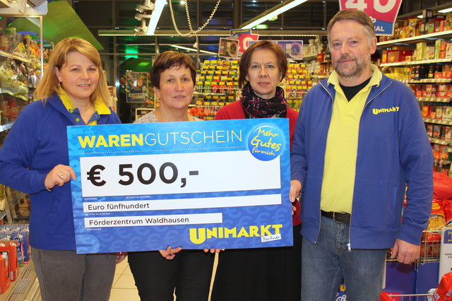 Spendenübergabe Meindl Waldhausen - für Förderzentrum Waldhausen.