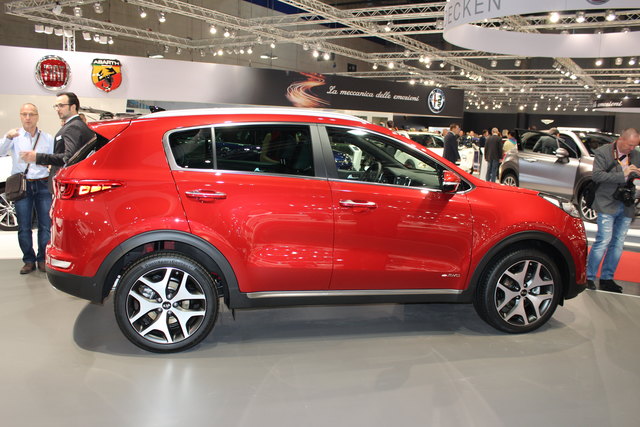 Der neue Sportage ist die zweite Österreich-Premiere von Kia in Wien. Das Kompakt-SUV erhielt kürzlich – wie auch der neue Optima – fünf Crashtest-Sterne von Euro NCAP.