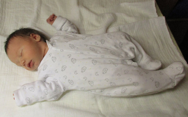 Geboren: 29. 12. 2015 um 8:26 Uhr,
Größe: 52 cm, Gewicht: 3.090 g,
Wohnort: Ernstbrunn