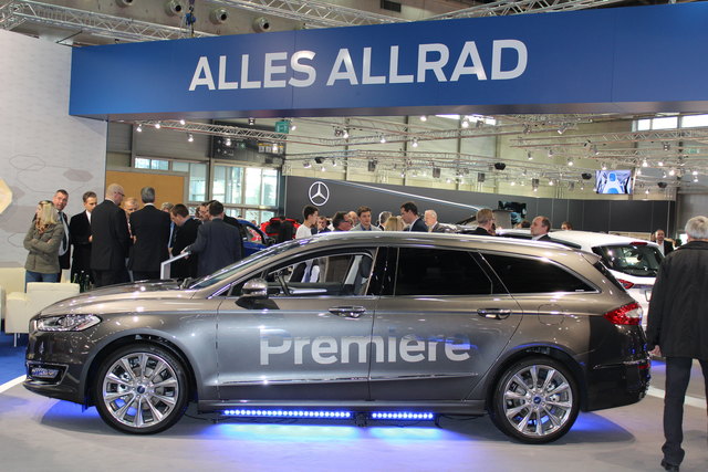Ford startet 2016 eine Allradoffensive mit den Vans Galaxy und S-MAX, dem Mondeo Vignale, dem Ford Ranger, dem neuen Edge, dem Kuga und dem Focus RS.
