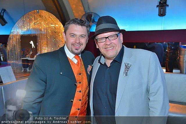 Manfred Brunner und Rob van Ros (l.) laden zum Kabarett-Wettbewerb.