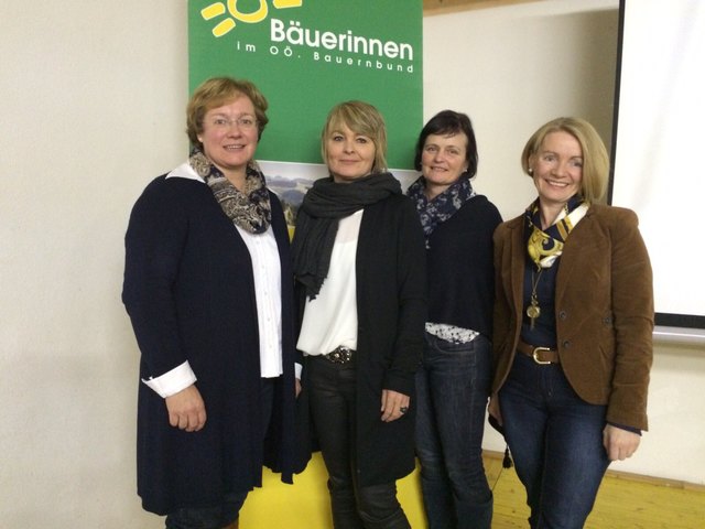 Bezirksbäuerin Barbara Probst, Referentin Heike Zeiringer, Bezirksbäuerin-Stv. Maria Graf und Bezirksbäuerin-Stv. LKR Christine Seidl