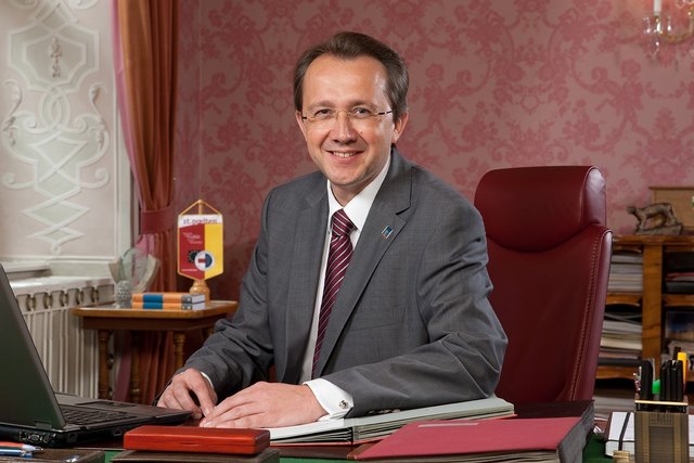 Bürgermeister Stadler rief eine Sitzung des Stadtsenates ein, der die Wahl des Gemeinderates am 17. April 2016 beschließen soll.