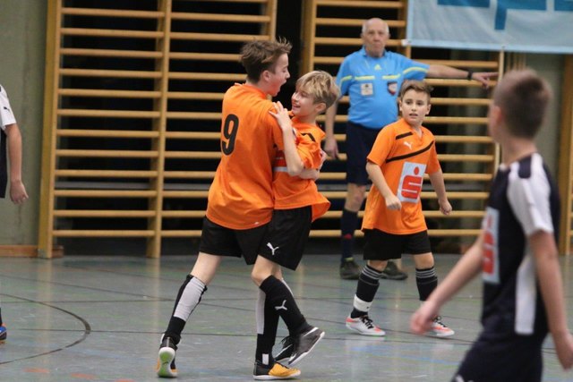 Schärdings Neue Spormittelschüler belegten in der Zwischenrunde der Schülerliga-Hallenlandesmeisterschaft den 3. Platz.