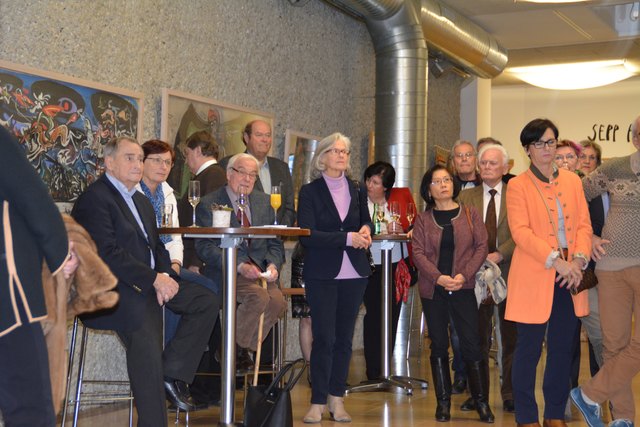 Zahlreiche Gäste kamen zur Eröffnung der Ausstellung in die Bachschmiede.