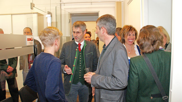 Jedermann nutzte die Möglichkeit, ins neue Gemeindeamt hineinzuschnuppern.