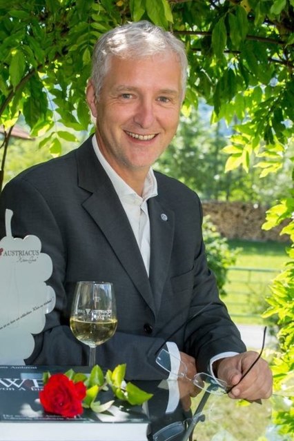 Bürgermeisterkandidat: Der Winzer und Weinhändler Klaus Aniballi stellt sich der Wahl.