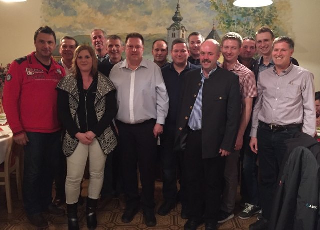 Gerald Edler, Wilhelm Wagger, Kerstin Ortolf, Gerhard Stippich, Alois Ternonig, Obmann Günther Grubelnig, German Findenig, Walter Stippich, Andreas Rutrecht, Andreas Leitner, Heimo Tragl, Danny Röckemann, Philip Jörl und Manfred Stippich (von links