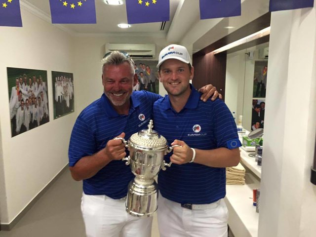 Bernd Wiesberger (re.) jubelte über den Sieg seines Teams beim EurAsiacup.