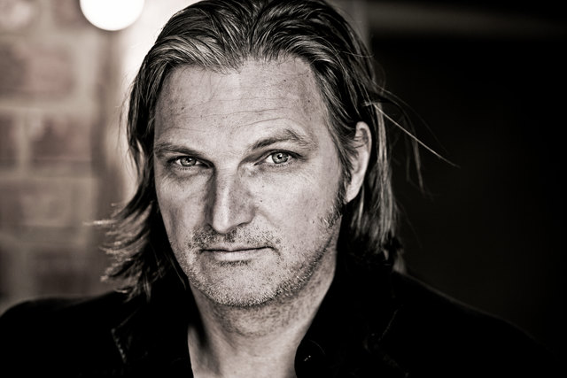 Schauspieler Stefan Jürgens ist auch als Musiker tätig.