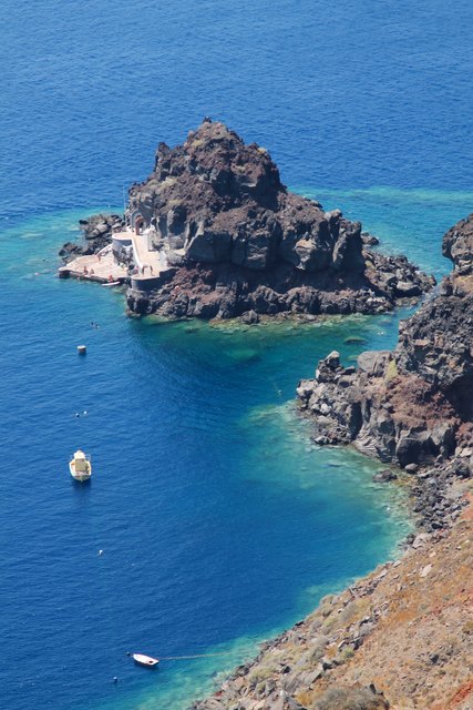 Blick von Santorini aufs Meer