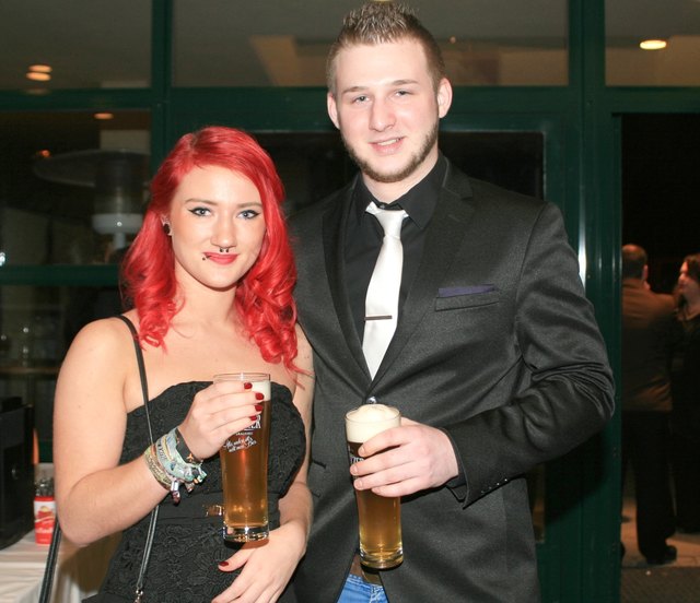 Patricia und Werner löschten den Durst mit Gablitzer Bier.