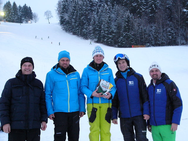 Von links: Stadtrat Thomas Koller, Martin Flautner, Karin Flautner (Stadtmeisterin), Thomas Janko und Gerald Pointner.