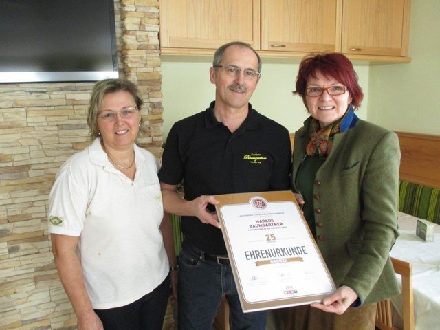 Monika und Markus Baumgartner, Paula Langmayr (v.l.). | Foto: WKO Grieskirchen/Eferding