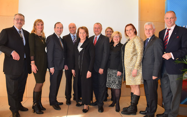 Präsidentin Sonja Zwazl und das Team dier WK Mödling sowie die Vertreter aus Politik und Wirtschaft kamen zum Empfang nach Mödling. | Foto: Garaus