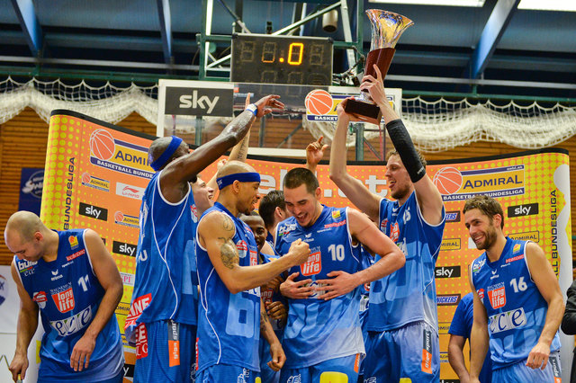 So jubelten die Bulls vor zwei Jahren über den Sieg im Cup - eine Wiederholung scheint schwierig.