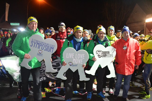 Die Veranstalter Josef Burkhardt, Michael Oberhauser und Tobias Neugebauer-Monte sowie Bürgermeister Ernst Schmid geben die Strecke frei