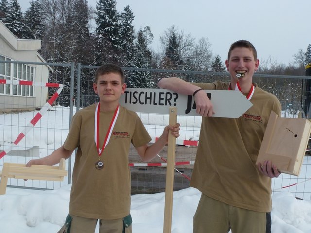 2014 holten sich Maxi Strasser (3. Lehrjahr) und Gerald Samhaber (2. Lehrjahr) jeweils den ersten Preis im Lehrlingswettbewerb. | Foto: Reitinger