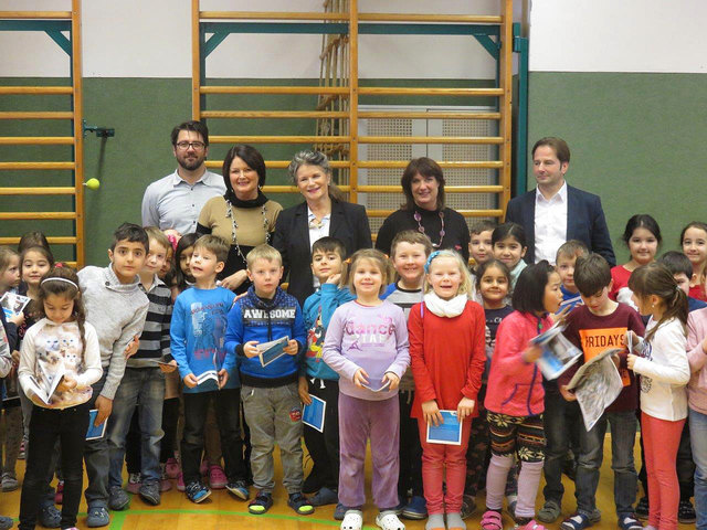 Mit dem Schulwegplan kommen die Kleinen sicher ans Ziel. | Foto: KFV