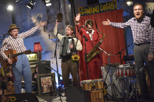 Absurder Humor mit dem Gankino Circus in Öblarn. | Foto: Christoph Huber