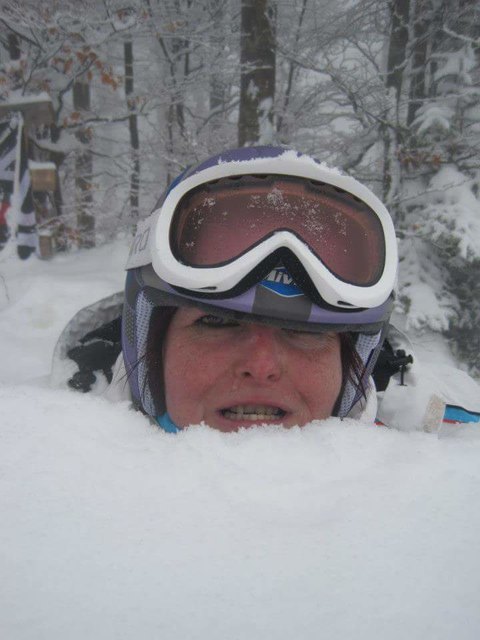 Bis zum Hals eingebuddelt! Ich liebe den Winter!