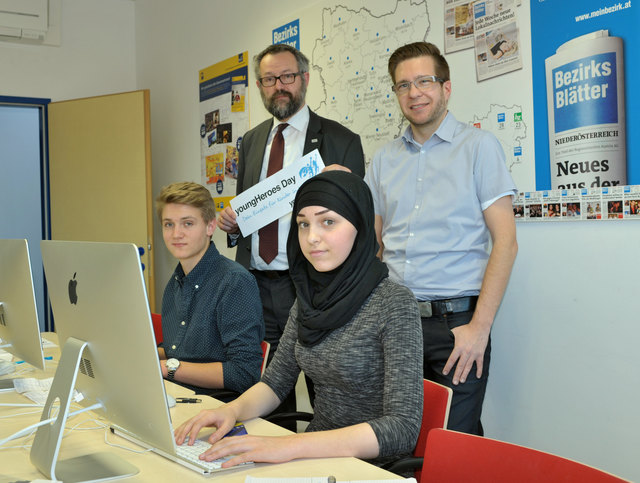 Unsere youngHeroes Redakteure Clemens Resch und Fahrija Muslia mit Caritas Kommunikationschef Karl Lahmer und Bezirksblätter Redakteur Christian Trinkl. | Foto: Caritas/Wolfgang Mayer