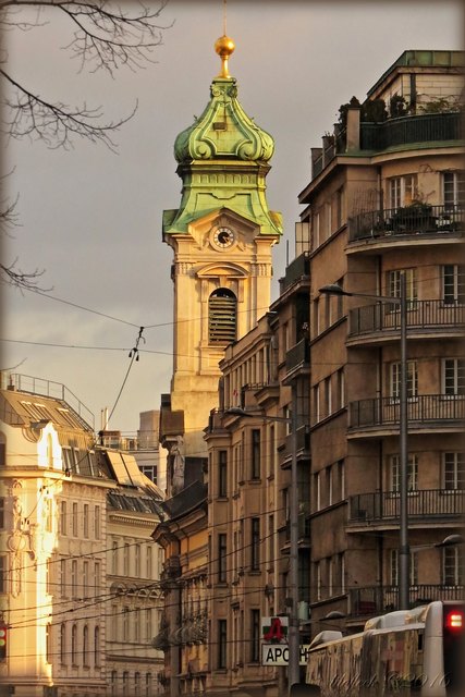 Diese Liserln gibt es seit dem 18. Jahrhundert. Mehr Info unter https://de.wikipedia.org/wiki/Krankenhaus_St._Elisabeth_Wien