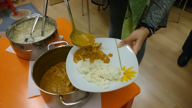 „Schenken und Geschenke erhalten, speisen und bewirten, Geheimnisse berichten und hören, das sind die Merkmale der Freundschaft!“ - Aus Indien – Ein kleiner Fotobericht vom 6. Internationalen Kochabend am 29. 01. 2016 im Familienzentrum Dialog, Melicharst