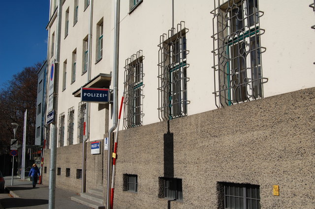 Die Polizei in Spittal bittet um Hinweise zum Unfall