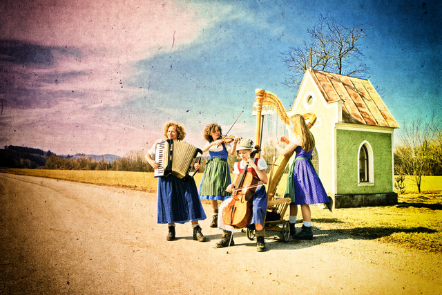 Die Prömmerinnen aus Unterstampfing musizieren gemeinsam auf höchstem Niveau. | Foto: Dominik Essletzbichler