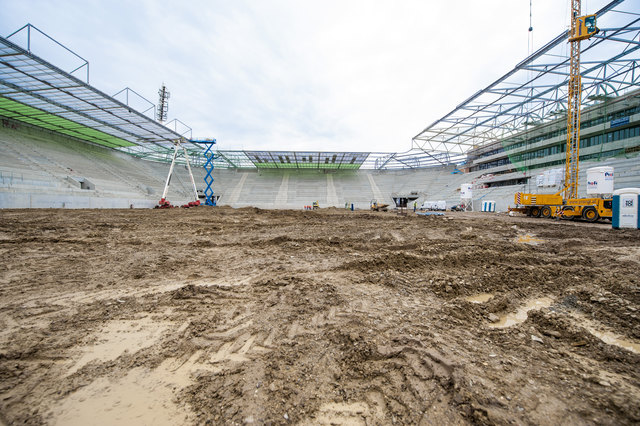 Im Moment dominierent noch Gatsch und Baukräne die Spielfläche. | Foto: Andreas Edler