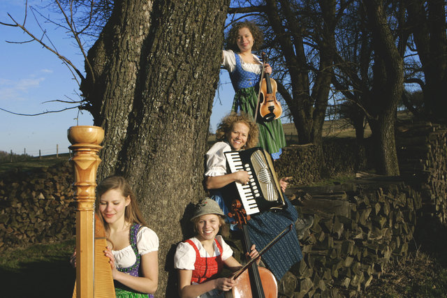 Die Prömmerinnen aus Unterstampfing musizieren gemeinsam auf höchstem Niveau. | Foto: Dominik Essletzbichler