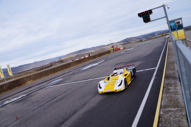Für Kinder und Erwachsene gibt es am 18. März die Chance, eine Runde mit dem Race-Car mitzufahren