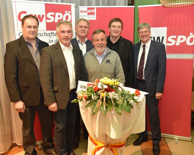 Vizebgm. Paul Wernig, ÖGB- Regionalsekretär Robert Dreier, NRAbg. Wolfgang Knes, ÖGB- Landesvorsitzender Hermann Lipitsch, AK-Präsident Günther Goach, LH Peter Kaiser | Foto: KK