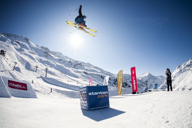 Im Stanton Park am Rendl gastierten zahlreiche Freeskier aus ganz Europa. | Foto: TVB St. Anton am Arlberg