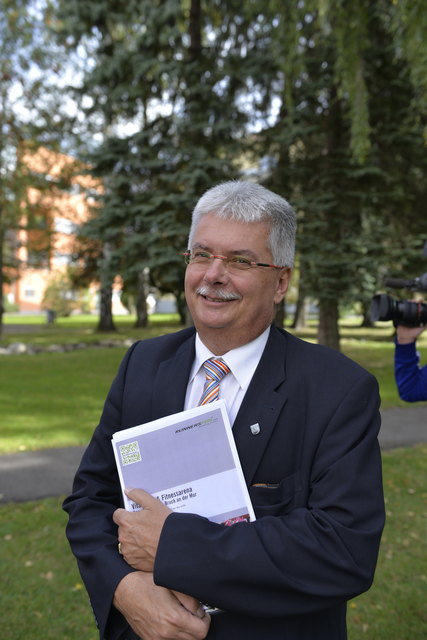 Helmut Krammer ist Obmann der gemeinnützigen Siedlungsvereinigung Brucker Wohnbau. | Foto: Pashkovskaya