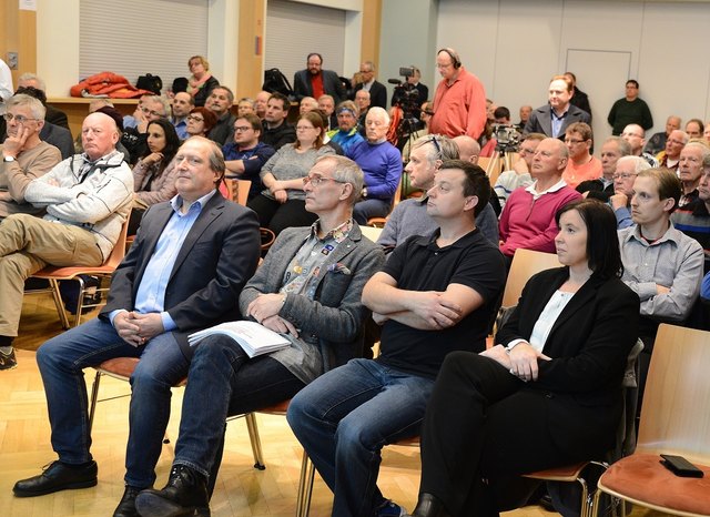 Großes Interesse an der ersten Gailtalbahn-Informationsveranstaltung im Kultursaal Dellach