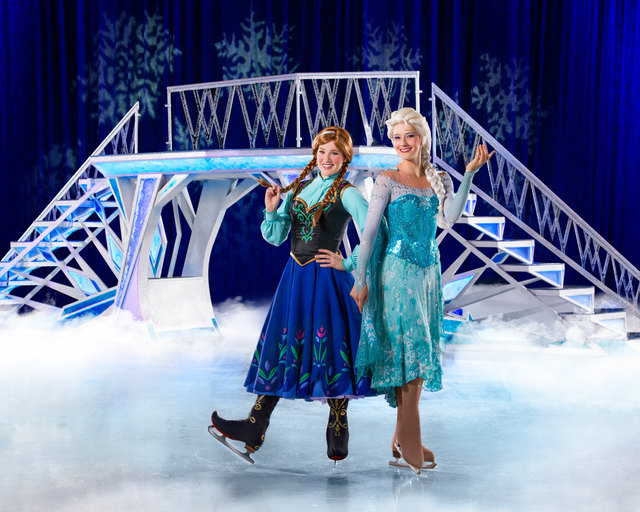 Auch Anna und Elsa von "Frozen" werden beim Eisspektakel dabei sein | Foto: Feld Entertainment & Disney