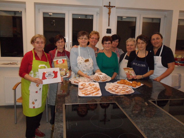 Gugelhupf und Krapfen wurden gemeinsam gebacken