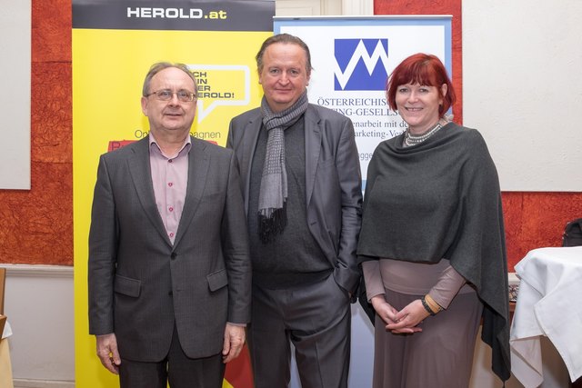 Der Vorstand der ÖMG, Peter Drobil, Wolfgang Unterhuber und Gabriele Stanek.
