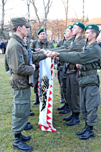 Wie auch in Pörtschach (Foto) werden in Kappel die Jungsoldaten angelobt | Foto: KK/7. Jägerbrigade