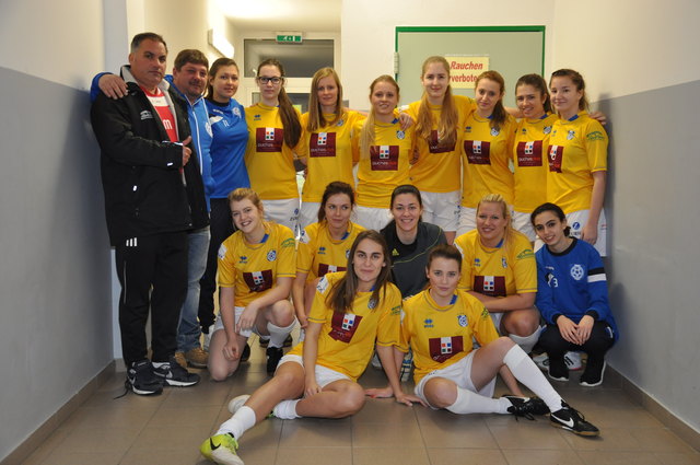 2. St. Margarethen, mit Trainer Peter Caspo (2.v.l.) und Betreuer Ralph Hombauer) | Foto: ROSENATOR