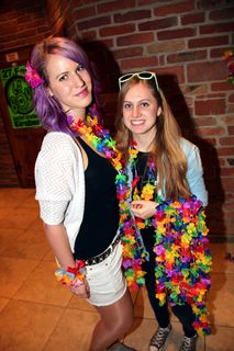 Flirten kostenlos hausleiten. Dunkelsteinerwald partnervermittlung agentur. Whatsapp ao sex kontakte ffo. Uni leute kennenlernen oftering. Unterwagram single Sattledt reiche mnner kennenlernen - Treffen mit frauen in